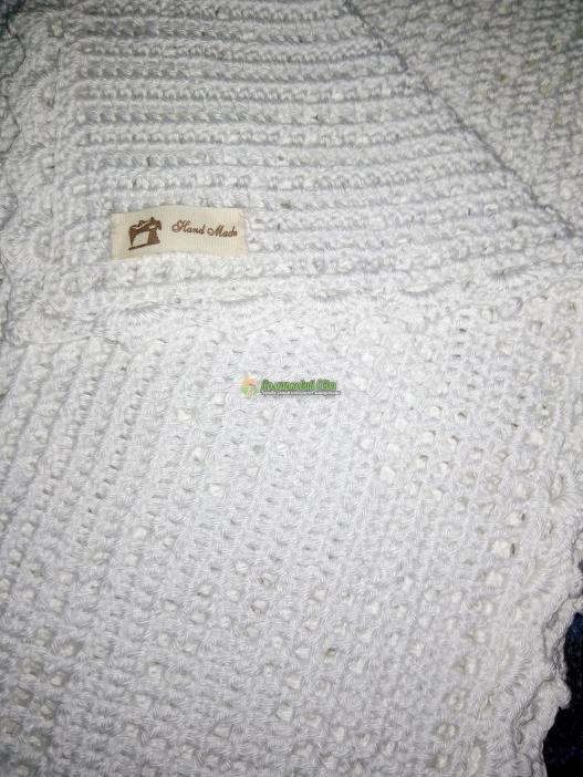 <div style=margin-left:10px><h1>Детский плед-покрывало, связанный крючком</h1><p><a href="/catalog/rukodelie/">Рукоділля</a> » <a href="/catalog/rukodelie/rukodelie--obschee/">Рукоділля, загальне</a></p><i class="fa fa-map-marker"></i> Запорожская область, Бердянск<br /><br /><div class="socdata"><script src="//yastatic.net/es5-shims/0.0.2/es5-shims.min.js"></script>
                                            <script src="//yastatic.net/share2/share.js"></script>
                                            <div class="ya-share2" data-services="facebook,gplus,twitter,lj,viber,whatsapp,skype" data-counter=""></div></div>