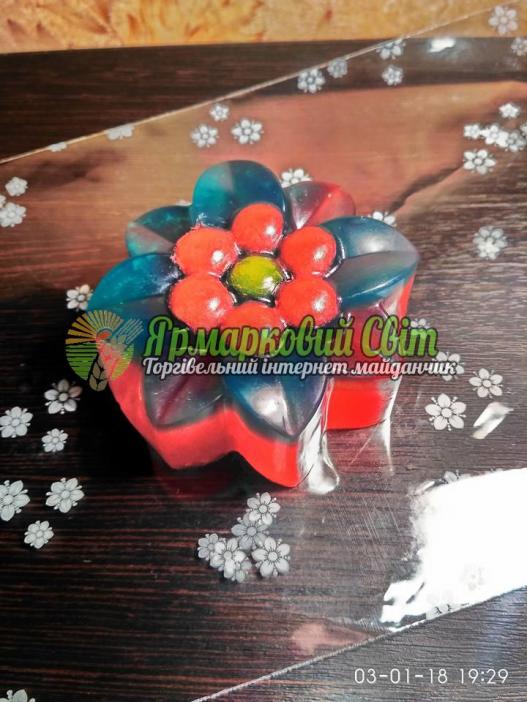 <div style=margin-left:10px><h1>Пропоную вишукане мило ручної роботи</h1><p><a href="/catalog/podarki--suveniry/">Подарунки, сувеніри</a> » <a href="/catalog/podarki--suveniry/mylo/">Мило</a></p><i class="fa fa-map-marker"></i> Хмельницкая область, Староконстантинов<br /><br /><div class="socdata"><script src="//yastatic.net/es5-shims/0.0.2/es5-shims.min.js"></script>
                                            <script src="//yastatic.net/share2/share.js"></script>
                                            <div class="ya-share2" data-services="facebook,gplus,twitter,lj,viber,whatsapp,skype" data-counter=""></div></div>