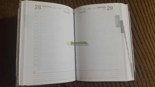 <div style=margin-left:10px><h1>Ежедневник ручной работы.</h1><p><a href="/catalog/kancelyarskie-tovary/">Канцелярські товари</a> » <a href="/catalog/kancelyarskie-tovary/bloknoty/">Блокноти</a></p><i class="fa fa-map-marker"></i> Кировоградская область, Кировоград<br /><br /><div class="socdata"><script src="//yastatic.net/es5-shims/0.0.2/es5-shims.min.js"></script>
                                            <script src="//yastatic.net/share2/share.js"></script>
                                            <div class="ya-share2" data-services="facebook,gplus,twitter,lj,viber,whatsapp,skype" data-counter=""></div></div>