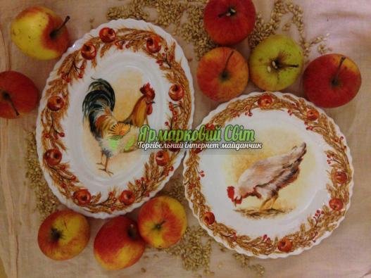 <div style=margin-left:10px><h1>Настенная тарелка</h1><p><a href="/catalog/dekor/">Декор</a> » <a href="/catalog/dekor/posuda/">Посуд</a></p><i class="fa fa-map-marker"></i> Волынская область, Луцк<br /><br /><div class="socdata"><script src="//yastatic.net/es5-shims/0.0.2/es5-shims.min.js"></script>
                                            <script src="//yastatic.net/share2/share.js"></script>
                                            <div class="ya-share2" data-services="facebook,gplus,twitter,lj,viber,whatsapp,skype" data-counter=""></div></div>