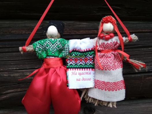 <div style=margin-left:10px><h1>Нерозлучники ляльки, парочка</h1><p><a href="/catalog/podarki--suveniry/">Подарунки, сувеніри</a> » <a href="/catalog/podarki--suveniry/suveniry/">Сувеніри</a></p><i class="fa fa-map-marker"></i> Черновицкая область, Вижница<br /><br /><div class="socdata"><script src="//yastatic.net/es5-shims/0.0.2/es5-shims.min.js"></script>
                                            <script src="//yastatic.net/share2/share.js"></script>
                                            <div class="ya-share2" data-services="facebook,gplus,twitter,lj,viber,whatsapp,skype" data-counter=""></div></div>