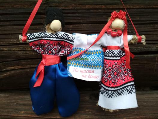 <div style=margin-left:10px><h1>Нерозлучники ляльки, парочка</h1><p><a href="/catalog/podarki--suveniry/">Подарунки, сувеніри</a> » <a href="/catalog/podarki--suveniry/suveniry/">Сувеніри</a></p><i class="fa fa-map-marker"></i> Черновицкая область, Вижница<br /><br /><div class="socdata"><script src="//yastatic.net/es5-shims/0.0.2/es5-shims.min.js"></script>
                                            <script src="//yastatic.net/share2/share.js"></script>
                                            <div class="ya-share2" data-services="facebook,gplus,twitter,lj,viber,whatsapp,skype" data-counter=""></div></div>