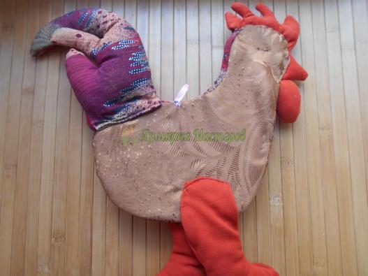 <div style=margin-left:10px><h1>Петушок - символ года 2017</h1><p><a href="/catalog/shite/">Шиття</a> » <a href="/catalog/shite/tekstilnye-aksessuary/">Текстильні аксесуари</a></p><i class="fa fa-map-marker"></i> Донецкая область, Краматорск<br /><br /><div class="socdata"><script src="//yastatic.net/es5-shims/0.0.2/es5-shims.min.js"></script>
                                            <script src="//yastatic.net/share2/share.js"></script>
                                            <div class="ya-share2" data-services="facebook,gplus,twitter,lj,viber,whatsapp,skype" data-counter=""></div></div>