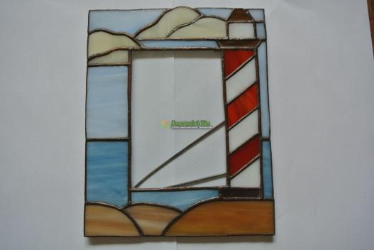 <div style=margin-left:10px><h1>Фоторамка из витражного стекла. Витраж Тиффани.</h1><p><a href="/catalog/dekor/">Декор</a> » <a href="/catalog/dekor/drugoe/">Iнше</a></p><i class="fa fa-map-marker"></i> Закарпатская область, Мукачево<br /><br /><div class="socdata"><script src="//yastatic.net/es5-shims/0.0.2/es5-shims.min.js"></script>
                                            <script src="//yastatic.net/share2/share.js"></script>
                                            <div class="ya-share2" data-services="facebook,gplus,twitter,lj,viber,whatsapp,skype" data-counter=""></div></div>