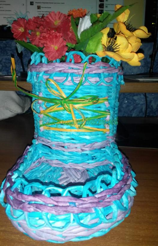 <div style=margin-left:10px><h1>Поделки плетеные из бумаги</h1><p><a href="/catalog/ukrasheniya/">Прикраси</a> » <a href="/catalog/ukrasheniya/podarki/">Подарунки</a></p><i class="fa fa-map-marker"></i> Херсонская область, Новая Каховка<br /><br /><div class="socdata"><script src="//yastatic.net/es5-shims/0.0.2/es5-shims.min.js"></script>
                                            <script src="//yastatic.net/share2/share.js"></script>
                                            <div class="ya-share2" data-services="facebook,gplus,twitter,lj,viber,whatsapp,skype" data-counter=""></div></div>