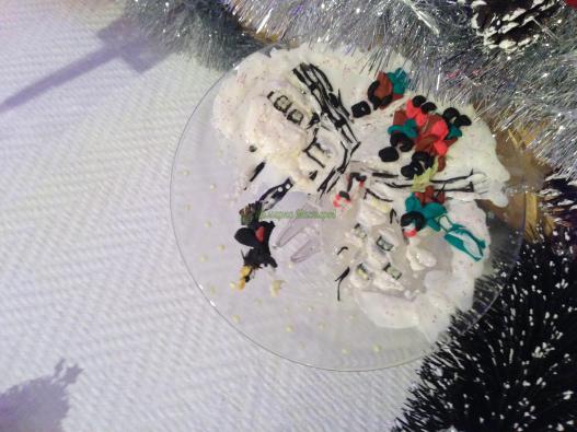 <div style=margin-left:10px><h1>Тарелка декоративная </h1><p><a href="/catalog/kartiny/">Картини</a> » <a href="/catalog/kartiny/na-stekle/">На склі</a></p><i class="fa fa-map-marker"></i> Киевская область, Киев<br /><br /><div class="socdata"><script src="//yastatic.net/es5-shims/0.0.2/es5-shims.min.js"></script>
                                            <script src="//yastatic.net/share2/share.js"></script>
                                            <div class="ya-share2" data-services="facebook,gplus,twitter,lj,viber,whatsapp,skype" data-counter=""></div></div>