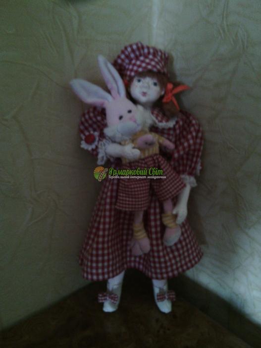 <div style=margin-left:10px><h1>Фарфоровая кукла</h1><p><a href="/catalog/igrushki/">Iграшки</a> » <a href="/catalog/igrushki/kukly/">Кукли</a></p><i class="fa fa-map-marker"></i> Полтавская область, Миргород<br /><br /><div class="socdata"><script src="//yastatic.net/es5-shims/0.0.2/es5-shims.min.js"></script>
                                            <script src="//yastatic.net/share2/share.js"></script>
                                            <div class="ya-share2" data-services="facebook,gplus,twitter,lj,viber,whatsapp,skype" data-counter=""></div></div>