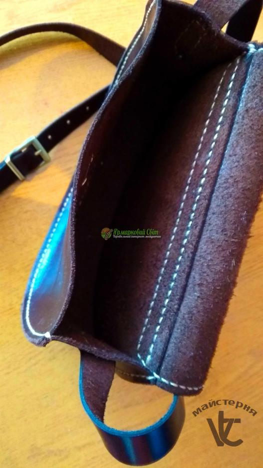 <div style=margin-left:10px><h1>Сумка жіноча зі шкіри, ручна робота</h1><p><a href="/catalog/ukrasheniya/">Прикраси</a> » <a href="/catalog/ukrasheniya/aksessuary/">Аксесуари</a></p><i class="fa fa-map-marker"></i> Житомирская область, Коростень<br /><br /><div class="socdata"><script src="//yastatic.net/es5-shims/0.0.2/es5-shims.min.js"></script>
                                            <script src="//yastatic.net/share2/share.js"></script>
                                            <div class="ya-share2" data-services="facebook,gplus,twitter,lj,viber,whatsapp,skype" data-counter=""></div></div>