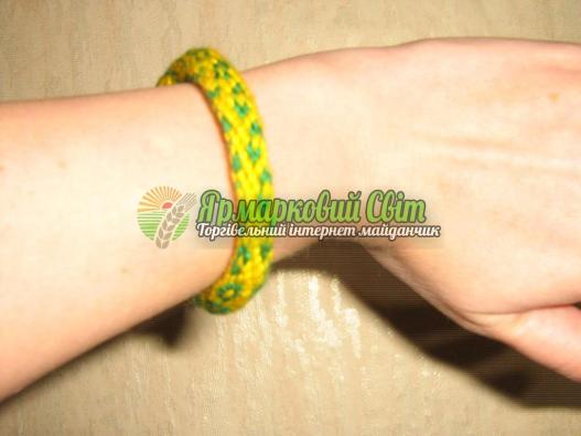 <div style=margin-left:10px><h1>Плетенный браслет из пряжи</h1><p><a href="/catalog/bijuteriya/">Біжутерія</a> » <a href="/catalog/bijuteriya/braslety/">Браслети</a></p><i class="fa fa-map-marker"></i> Запорожская область, Запорожье<br /><br /><div class="socdata"><script src="//yastatic.net/es5-shims/0.0.2/es5-shims.min.js"></script>
                                            <script src="//yastatic.net/share2/share.js"></script>
                                            <div class="ya-share2" data-services="facebook,gplus,twitter,lj,viber,whatsapp,skype" data-counter=""></div></div>