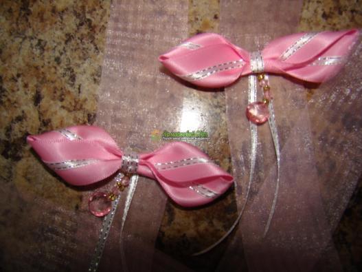 <div style=margin-left:10px><h1>Бант для маленькой леди на выписку из роддома</h1><p><a href="/catalog/ukrasheniya/">Прикраси</a> » <a href="/catalog/ukrasheniya/podarki/">Подарунки</a></p><i class="fa fa-map-marker"></i> Киевская область, Киев<br /><br /><div class="socdata"><script src="//yastatic.net/es5-shims/0.0.2/es5-shims.min.js"></script>
                                            <script src="//yastatic.net/share2/share.js"></script>
                                            <div class="ya-share2" data-services="facebook,gplus,twitter,lj,viber,whatsapp,skype" data-counter=""></div></div>