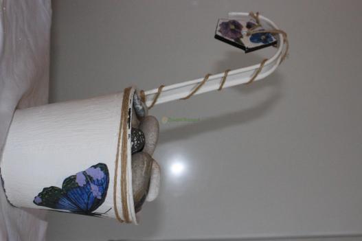 <div style=margin-left:10px><h1>Кашпо в скандинавском стиле</h1><p><a href="/catalog/dekor/">Декор</a> » <a href="/catalog/dekor/drugoe/">Iнше</a></p><i class="fa fa-map-marker"></i> Киевская область, Киев<br /><br /><div class="socdata"><script src="//yastatic.net/es5-shims/0.0.2/es5-shims.min.js"></script>
                                            <script src="//yastatic.net/share2/share.js"></script>
                                            <div class="ya-share2" data-services="facebook,gplus,twitter,lj,viber,whatsapp,skype" data-counter=""></div></div>