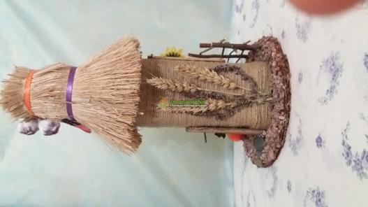 <div style=margin-left:10px><h1>Украинская хата</h1><p><a href="/catalog/yvelirnue_izdeliya/">Ювелірні вироби
</a> » <a href="/catalog/yvelirnue_izdeliya/drugoe/">Iнше</a></p><i class="fa fa-map-marker"></i> Днепропетровская область, Днепропетровск<br /><br /><div class="socdata"><script src="//yastatic.net/es5-shims/0.0.2/es5-shims.min.js"></script>
                                            <script src="//yastatic.net/share2/share.js"></script>
                                            <div class="ya-share2" data-services="facebook,gplus,twitter,lj,viber,whatsapp,skype" data-counter=""></div></div>