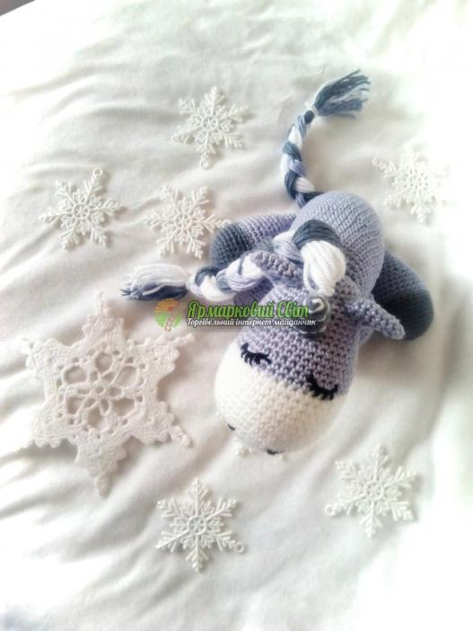 <div style=margin-left:10px><h1>Єдиноріг / единорог /</h1><p><a href="/catalog/ukrasheniya/">Прикраси</a> » <a href="/catalog/ukrasheniya/igrushki/">Iграшки</a></p><i class="fa fa-map-marker"></i> Волынская область, Любомль<br /><br /><div class="socdata"><script src="//yastatic.net/es5-shims/0.0.2/es5-shims.min.js"></script>
                                            <script src="//yastatic.net/share2/share.js"></script>
                                            <div class="ya-share2" data-services="facebook,gplus,twitter,lj,viber,whatsapp,skype" data-counter=""></div></div>