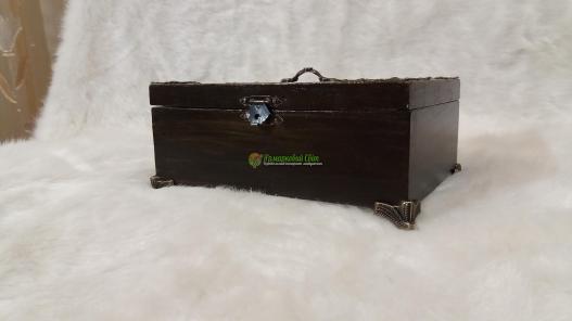 <div style=margin-left:10px><h1>Шкатулка </h1><p><a href="/catalog/podarki--suveniry/">Подарунки, сувеніри</a> » <a href="/catalog/podarki--suveniry/podarki/">Подарунки</a></p><i class="fa fa-map-marker"></i> Одесская область, Одесса<br /><br /><div class="socdata"><script src="//yastatic.net/es5-shims/0.0.2/es5-shims.min.js"></script>
                                            <script src="//yastatic.net/share2/share.js"></script>
                                            <div class="ya-share2" data-services="facebook,gplus,twitter,lj,viber,whatsapp,skype" data-counter=""></div></div>