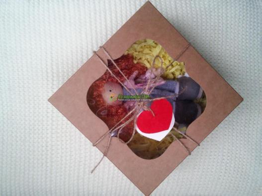 <div style=margin-left:10px><h1>Интерьерная куколка</h1><p><a href="/catalog/igrushki/">Iграшки</a> » <a href="/catalog/igrushki/kukly/">Кукли</a></p><i class="fa fa-map-marker"></i> Харьковская область, Харьков<br /><br /><div class="socdata"><script src="//yastatic.net/es5-shims/0.0.2/es5-shims.min.js"></script>
                                            <script src="//yastatic.net/share2/share.js"></script>
                                            <div class="ya-share2" data-services="facebook,gplus,twitter,lj,viber,whatsapp,skype" data-counter=""></div></div>