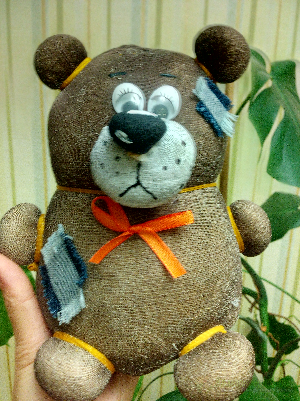 <div style=margin-left:10px><h1>Травянчик</h1><p><a href="/catalog/ukrasheniya/">Прикраси</a> » <a href="/catalog/ukrasheniya/igrushki/">Iграшки</a></p><i class="fa fa-map-marker"></i> Полтавская область, Полтава<br /><br /><div class="socdata"><script src="//yastatic.net/es5-shims/0.0.2/es5-shims.min.js"></script>
                                            <script src="//yastatic.net/share2/share.js"></script>
                                            <div class="ya-share2" data-services="facebook,gplus,twitter,lj,viber,whatsapp,skype" data-counter=""></div></div>