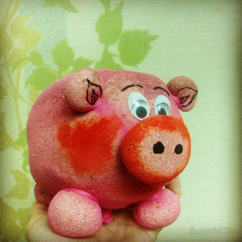 <div style=margin-left:10px><h1>Травянчик</h1><p><a href="/catalog/ukrasheniya/">Прикраси</a> » <a href="/catalog/ukrasheniya/igrushki/">Iграшки</a></p><i class="fa fa-map-marker"></i> Полтавская область, Полтава<br /><br /><div class="socdata"><script src="//yastatic.net/es5-shims/0.0.2/es5-shims.min.js"></script>
                                            <script src="//yastatic.net/share2/share.js"></script>
                                            <div class="ya-share2" data-services="facebook,gplus,twitter,lj,viber,whatsapp,skype" data-counter=""></div></div>