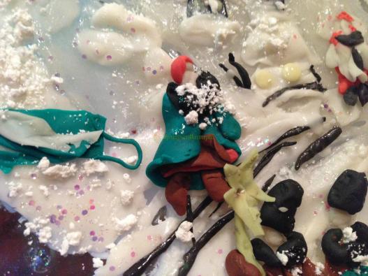 <div style=margin-left:10px><h1>Тарелка декоративная рождественская</h1><p><a href="/catalog/kartiny/">Картини</a> » <a href="/catalog/kartiny/na-stekle/">На склі</a></p><i class="fa fa-map-marker"></i> Киевская область, Киев<br /><br /><div class="socdata"><script src="//yastatic.net/es5-shims/0.0.2/es5-shims.min.js"></script>
                                            <script src="//yastatic.net/share2/share.js"></script>
                                            <div class="ya-share2" data-services="facebook,gplus,twitter,lj,viber,whatsapp,skype" data-counter=""></div></div>