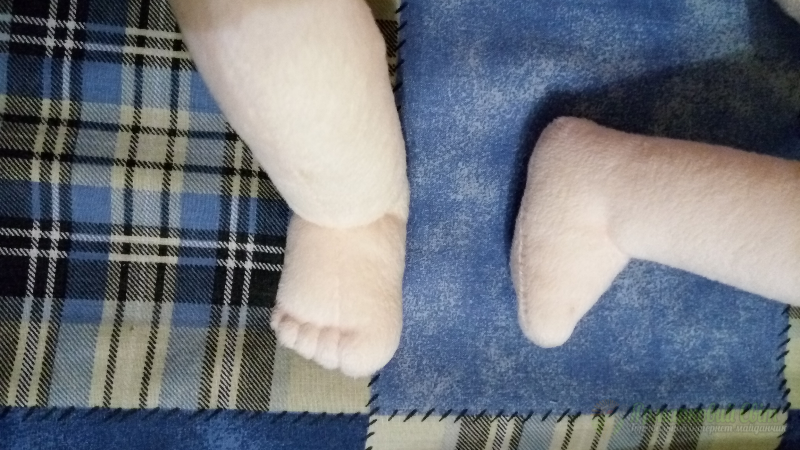 <div style=margin-left:10px><h1>Кукла ручной работы</h1><p><a href="/catalog/ukrasheniya/">Прикраси</a> » <a href="/catalog/ukrasheniya/igrushki/">Iграшки</a></p><i class="fa fa-map-marker"></i> Киевская область, Боярка<br /><br /><div class="socdata"><script src="//yastatic.net/es5-shims/0.0.2/es5-shims.min.js"></script>
                                            <script src="//yastatic.net/share2/share.js"></script>
                                            <div class="ya-share2" data-services="facebook,gplus,twitter,lj,viber,whatsapp,skype" data-counter=""></div></div>