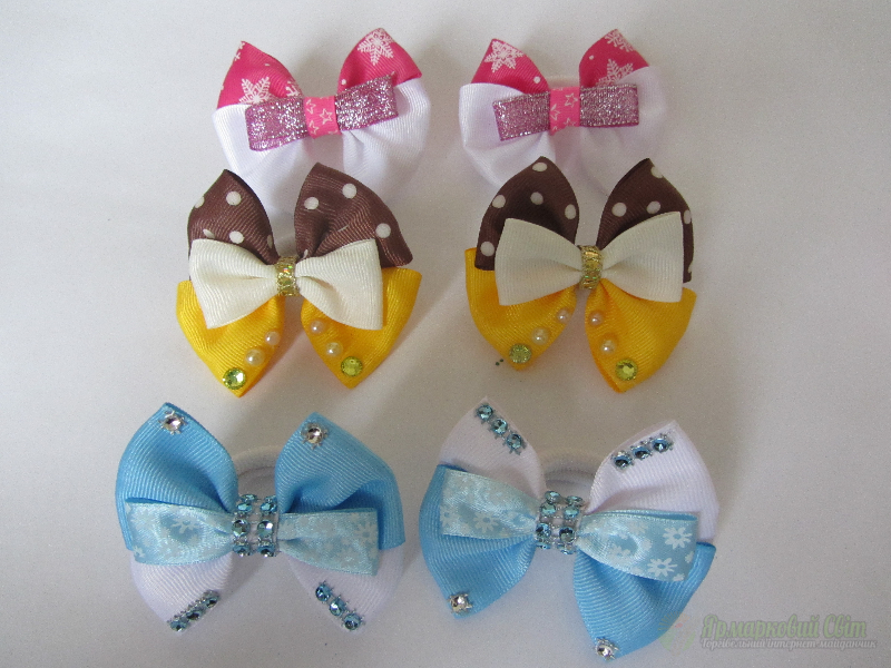 <div style=margin-left:10px><h1>Бантики, заколки ручної роботи</h1><p><a href="/catalog/ukrasheniya/">Прикраси</a> » <a href="/catalog/ukrasheniya/aksessuary/">Аксесуари</a></p><i class="fa fa-map-marker"></i> Киевская область, Киев<br /><br /><div class="socdata"><script src="//yastatic.net/es5-shims/0.0.2/es5-shims.min.js"></script>
                                            <script src="//yastatic.net/share2/share.js"></script>
                                            <div class="ya-share2" data-services="facebook,gplus,twitter,lj,viber,whatsapp,skype" data-counter=""></div></div>