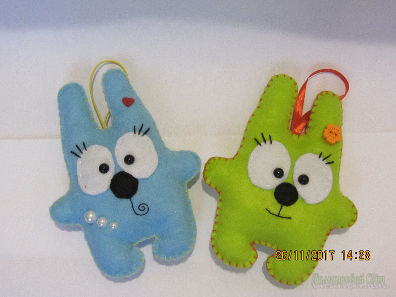 <div style=margin-left:10px><h1>Іграшки з фетру ручної роботи</h1><p><a href="/catalog/igrushki/">Iграшки</a> » <a href="/catalog/igrushki/myagkie/">М'які</a></p><i class="fa fa-map-marker"></i> Киевская область, Киев<br /><br /><div class="socdata"><script src="//yastatic.net/es5-shims/0.0.2/es5-shims.min.js"></script>
                                            <script src="//yastatic.net/share2/share.js"></script>
                                            <div class="ya-share2" data-services="facebook,gplus,twitter,lj,viber,whatsapp,skype" data-counter=""></div></div>