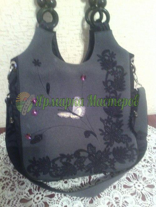 <div style=margin-left:10px><h1>Сумки на заказ</h1><p><a href="/catalog/ukrasheniya/">Прикраси</a> » <a href="/catalog/ukrasheniya/aksessuary/">Аксесуари</a></p><i class="fa fa-map-marker"></i> Днепропетровская область, Кривой Рог<br /><br /><div class="socdata"><script src="//yastatic.net/es5-shims/0.0.2/es5-shims.min.js"></script>
                                            <script src="//yastatic.net/share2/share.js"></script>
                                            <div class="ya-share2" data-services="facebook,gplus,twitter,lj,viber,whatsapp,skype" data-counter=""></div></div>