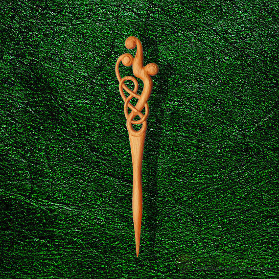 <div style=margin-left:10px><h1>Деревянные заколки для волос из вырезанные из редких пород дерева.</h1><p><a href="/catalog/kosmetika/">Косметика</a> » <a href="/catalog/kosmetika/dlya-volos/">Для волосся
</a></p><i class="fa fa-map-marker"></i> Киевская область, Киев<br /><br /><div class="socdata"><script src="//yastatic.net/es5-shims/0.0.2/es5-shims.min.js"></script>
                                            <script src="//yastatic.net/share2/share.js"></script>
                                            <div class="ya-share2" data-services="facebook,gplus,twitter,lj,viber,whatsapp,skype" data-counter=""></div></div>