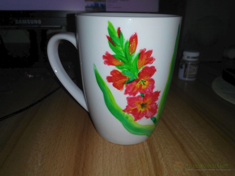 <div style=margin-left:10px><h1>роспись посуды под заказ</h1><p><a href="/catalog/dekor/">Декор</a> » <a href="/catalog/dekor/posuda/">Посуд</a></p><i class="fa fa-map-marker"></i> Днепропетровская область, Кривой Рог<br /><br /><div class="socdata"><script src="//yastatic.net/es5-shims/0.0.2/es5-shims.min.js"></script>
                                            <script src="//yastatic.net/share2/share.js"></script>
                                            <div class="ya-share2" data-services="facebook,gplus,twitter,lj,viber,whatsapp,skype" data-counter=""></div></div>