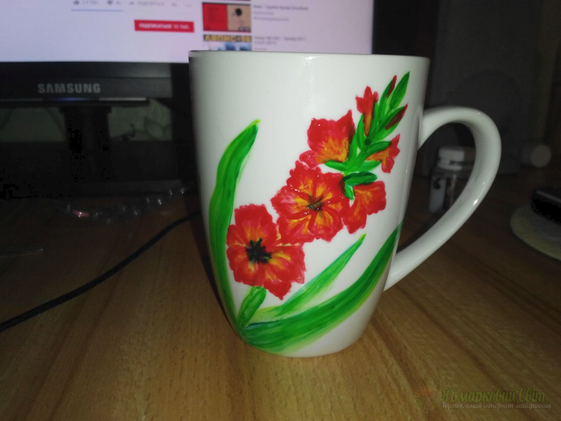 <div style=margin-left:10px><h1>роспись посуды под заказ</h1><p><a href="/catalog/dekor/">Декор</a> » <a href="/catalog/dekor/posuda/">Посуд</a></p><i class="fa fa-map-marker"></i> Днепропетровская область, Кривой Рог<br /><br /><div class="socdata"><script src="//yastatic.net/es5-shims/0.0.2/es5-shims.min.js"></script>
                                            <script src="//yastatic.net/share2/share.js"></script>
                                            <div class="ya-share2" data-services="facebook,gplus,twitter,lj,viber,whatsapp,skype" data-counter=""></div></div>