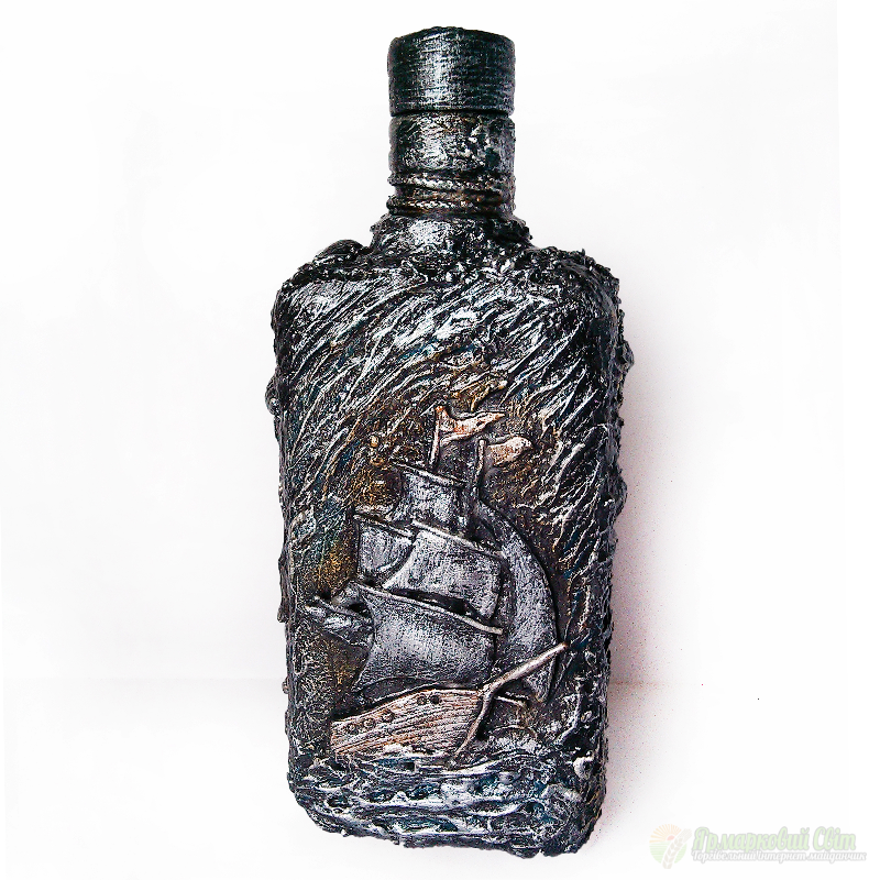 <div style=margin-left:10px><h1>Декоративная бутылка в подарок мужчине моряку «Шкипер» Сувениры для моряков</h1><p><a href="/catalog/podarki--suveniry/">Подарунки, сувеніри</a> » <a href="/catalog/podarki--suveniry/podarki/">Подарунки</a></p><i class="fa fa-map-marker"></i> Донецкая область, Мариуполь<br /><br /><div class="socdata"><script src="//yastatic.net/es5-shims/0.0.2/es5-shims.min.js"></script>
                                            <script src="//yastatic.net/share2/share.js"></script>
                                            <div class="ya-share2" data-services="facebook,gplus,twitter,lj,viber,whatsapp,skype" data-counter=""></div></div>