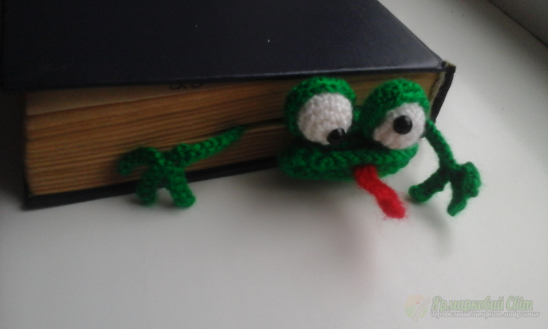 <div style=margin-left:10px><h1>Необычные закладки для книг</h1><p><a href="/catalog/valyanie/">Валяння</a> » <a href="/catalog/valyanie/obschee/">Загальне</a></p><i class="fa fa-map-marker"></i> Днепропетровская область, Никополь<br /><br /><div class="socdata"><script src="//yastatic.net/es5-shims/0.0.2/es5-shims.min.js"></script>
                                            <script src="//yastatic.net/share2/share.js"></script>
                                            <div class="ya-share2" data-services="facebook,gplus,twitter,lj,viber,whatsapp,skype" data-counter=""></div></div>