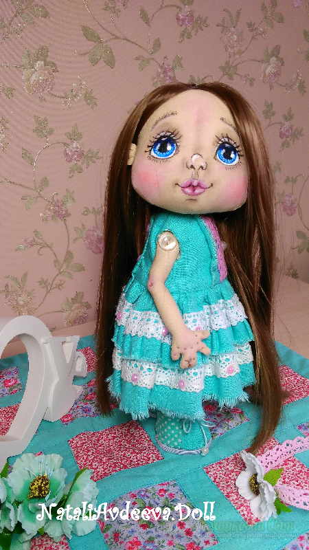 <div style=margin-left:10px><h1>Кукла текстильная.</h1><p><a href="/catalog/igrushki/">Iграшки</a> » <a href="/catalog/igrushki/kukly/">Кукли</a></p><i class="fa fa-map-marker"></i> Николаевская область, Николаев<br /><br /><div class="socdata"><script src="//yastatic.net/es5-shims/0.0.2/es5-shims.min.js"></script>
                                            <script src="//yastatic.net/share2/share.js"></script>
                                            <div class="ya-share2" data-services="facebook,gplus,twitter,lj,viber,whatsapp,skype" data-counter=""></div></div>