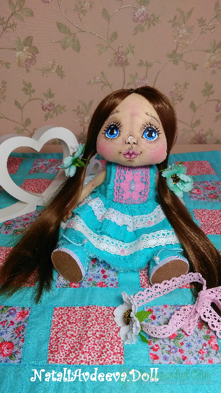 <div style=margin-left:10px><h1>Кукла текстильная.</h1><p><a href="/catalog/igrushki/">Iграшки</a> » <a href="/catalog/igrushki/kukly/">Кукли</a></p><i class="fa fa-map-marker"></i> Николаевская область, Николаев<br /><br /><div class="socdata"><script src="//yastatic.net/es5-shims/0.0.2/es5-shims.min.js"></script>
                                            <script src="//yastatic.net/share2/share.js"></script>
                                            <div class="ya-share2" data-services="facebook,gplus,twitter,lj,viber,whatsapp,skype" data-counter=""></div></div>