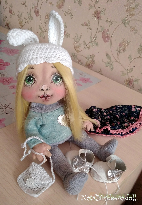 <div style=margin-left:10px><h1>Кукла текстильная</h1><p><a href="/catalog/igrushki/">Iграшки</a> » <a href="/catalog/igrushki/kukly/">Кукли</a></p><i class="fa fa-map-marker"></i> Николаевская область, Николаев<br /><br /><div class="socdata"><script src="//yastatic.net/es5-shims/0.0.2/es5-shims.min.js"></script>
                                            <script src="//yastatic.net/share2/share.js"></script>
                                            <div class="ya-share2" data-services="facebook,gplus,twitter,lj,viber,whatsapp,skype" data-counter=""></div></div>