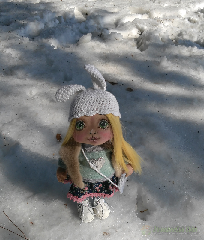 <div style=margin-left:10px><h1>Кукла текстильная</h1><p><a href="/catalog/igrushki/">Iграшки</a> » <a href="/catalog/igrushki/kukly/">Кукли</a></p><i class="fa fa-map-marker"></i> Николаевская область, Николаев<br /><br /><div class="socdata"><script src="//yastatic.net/es5-shims/0.0.2/es5-shims.min.js"></script>
                                            <script src="//yastatic.net/share2/share.js"></script>
                                            <div class="ya-share2" data-services="facebook,gplus,twitter,lj,viber,whatsapp,skype" data-counter=""></div></div>