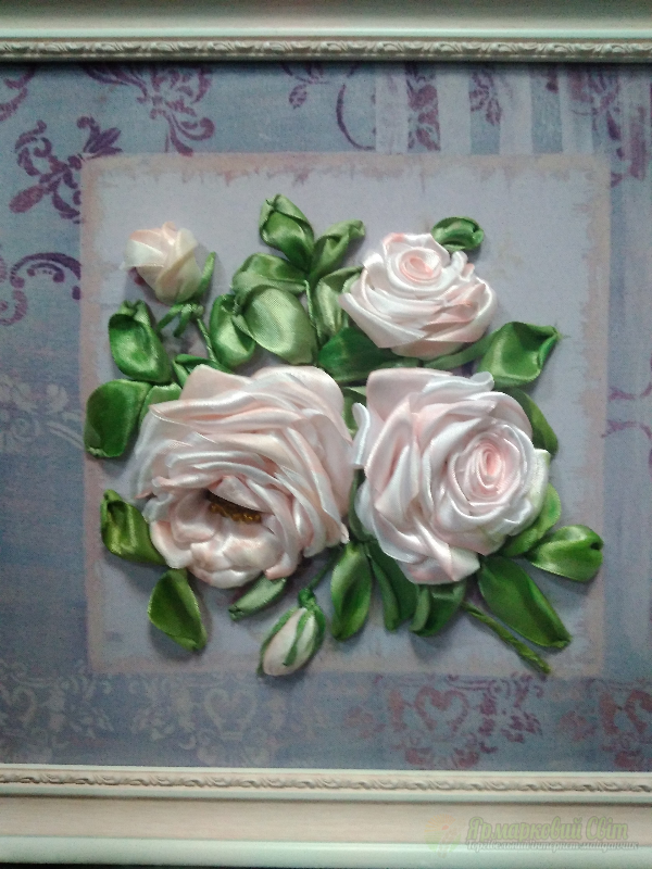 <div style=margin-left:10px><h1>Картина  Винтажные розы , вышитая шелковыми  лентами</h1><p><a href="/catalog/kartiny/">Картини</a> » <a href="/catalog/kartiny/vyshitye/">Вишиті</a></p><i class="fa fa-map-marker"></i> Киевская область, Киев<br /><br /><div class="socdata"><script src="//yastatic.net/es5-shims/0.0.2/es5-shims.min.js"></script>
                                            <script src="//yastatic.net/share2/share.js"></script>
                                            <div class="ya-share2" data-services="facebook,gplus,twitter,lj,viber,whatsapp,skype" data-counter=""></div></div>