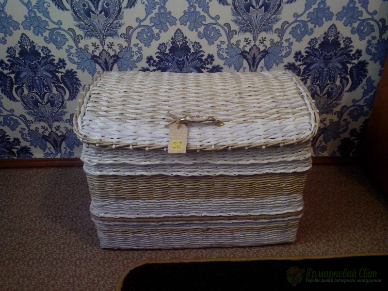 <div style=margin-left:10px><h1>Сундук плетёный корзина ящик для игрушек для белья</h1><p><a href="/catalog/dekor/">Декор</a> » <a href="/catalog/dekor/mebel/">Меблі</a></p><i class="fa fa-map-marker"></i> Николаевская область, Южноукраинск<br /><br /><div class="socdata"><script src="//yastatic.net/es5-shims/0.0.2/es5-shims.min.js"></script>
                                            <script src="//yastatic.net/share2/share.js"></script>
                                            <div class="ya-share2" data-services="facebook,gplus,twitter,lj,viber,whatsapp,skype" data-counter=""></div></div>