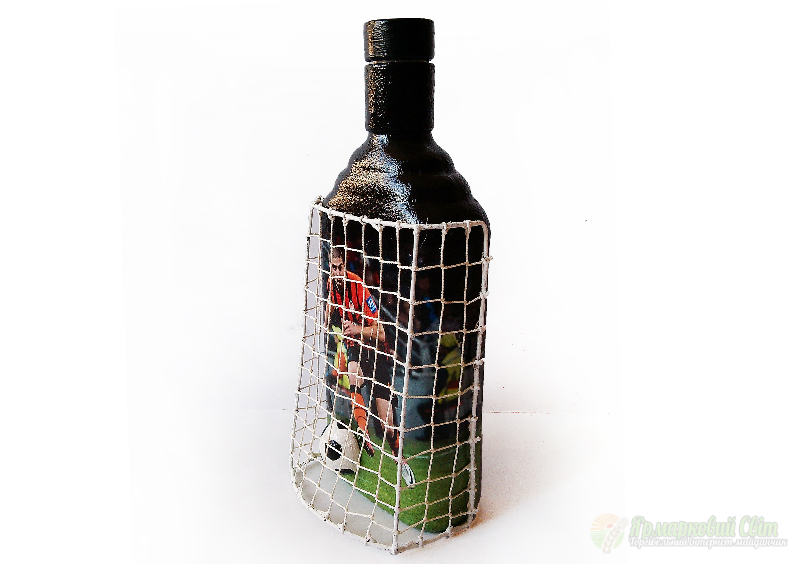 <div style=margin-left:10px><h1>Декор бутылки Футбольному фанату ФК Шахтер Подарок мужчине на день рождения </h1><p><a href="/catalog/podarki--suveniry/">Подарунки, сувеніри</a> » <a href="/catalog/podarki--suveniry/podarki/">Подарунки</a></p><i class="fa fa-map-marker"></i> Донецкая область, Мариуполь<br /><br /><div class="socdata"><script src="//yastatic.net/es5-shims/0.0.2/es5-shims.min.js"></script>
                                            <script src="//yastatic.net/share2/share.js"></script>
                                            <div class="ya-share2" data-services="facebook,gplus,twitter,lj,viber,whatsapp,skype" data-counter=""></div></div>