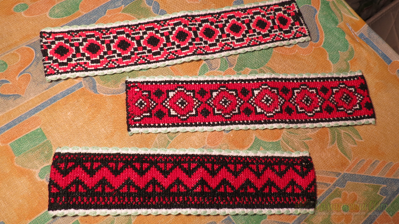 <div style=margin-left:10px><h1>Авторские вышитые крестиком изделия !!!!</h1><p><a href="/catalog/kartiny/">Картини</a> » <a href="/catalog/kartiny/vyshitye/">Вишиті</a></p><i class="fa fa-map-marker"></i> Днепропетровская область, Днепропетровск<br /><br /><div class="socdata"><script src="//yastatic.net/es5-shims/0.0.2/es5-shims.min.js"></script>
                                            <script src="//yastatic.net/share2/share.js"></script>
                                            <div class="ya-share2" data-services="facebook,gplus,twitter,lj,viber,whatsapp,skype" data-counter=""></div></div>