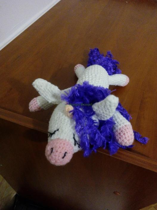 <div style=margin-left:10px><h1>Спящий пони-единорог</h1><p><a href="/catalog/ukrasheniya/">Прикраси</a> » <a href="/catalog/ukrasheniya/igrushki/">Iграшки</a></p><i class="fa fa-map-marker"></i> Запорожская область, Запорожье<br /><br /><div class="socdata"><script src="//yastatic.net/es5-shims/0.0.2/es5-shims.min.js"></script>
                                            <script src="//yastatic.net/share2/share.js"></script>
                                            <div class="ya-share2" data-services="facebook,gplus,twitter,lj,viber,whatsapp,skype" data-counter=""></div></div>