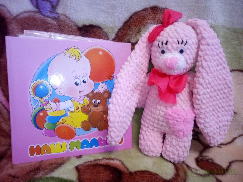 <div style=margin-left:10px><h1>Зефирный зайка</h1><p><a href="/catalog/igrushki/">Iграшки</a> » <a href="/catalog/igrushki/myagkie/">М'які</a></p><i class="fa fa-map-marker"></i> Запорожская область, Запорожье<br /><br /><div class="socdata"><script src="//yastatic.net/es5-shims/0.0.2/es5-shims.min.js"></script>
                                            <script src="//yastatic.net/share2/share.js"></script>
                                            <div class="ya-share2" data-services="facebook,gplus,twitter,lj,viber,whatsapp,skype" data-counter=""></div></div>