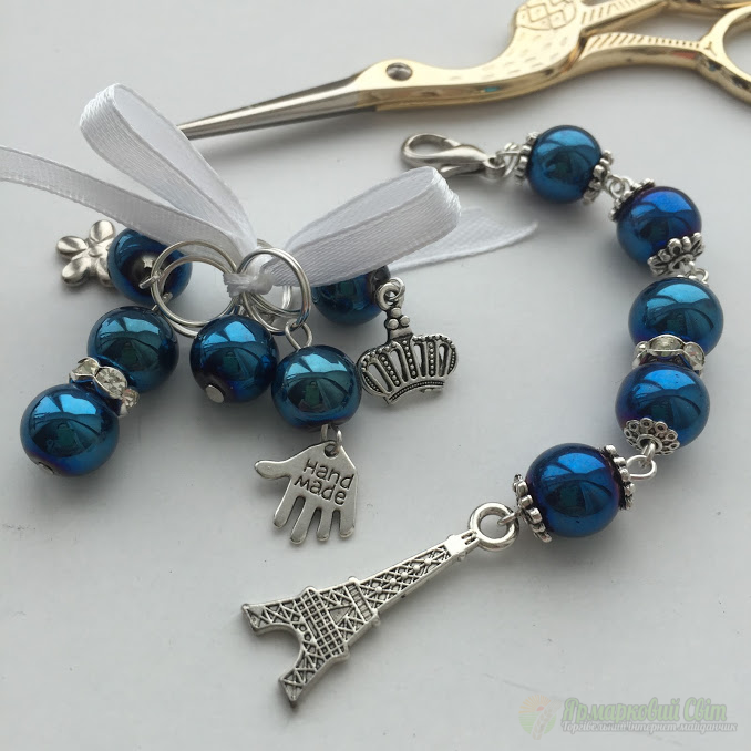 <div style=margin-left:10px><h1>Набор маркеры для вязания и маячок для ножниц</h1><p><a href="/catalog/rukodelie/">Рукоділля</a> » <a href="/catalog/rukodelie/rukodelie--obschee/">Рукоділля, загальне</a></p><i class="fa fa-map-marker"></i> Киевская область, Киев<br /><br /><div class="socdata"><script src="//yastatic.net/es5-shims/0.0.2/es5-shims.min.js"></script>
                                            <script src="//yastatic.net/share2/share.js"></script>
                                            <div class="ya-share2" data-services="facebook,gplus,twitter,lj,viber,whatsapp,skype" data-counter=""></div></div>