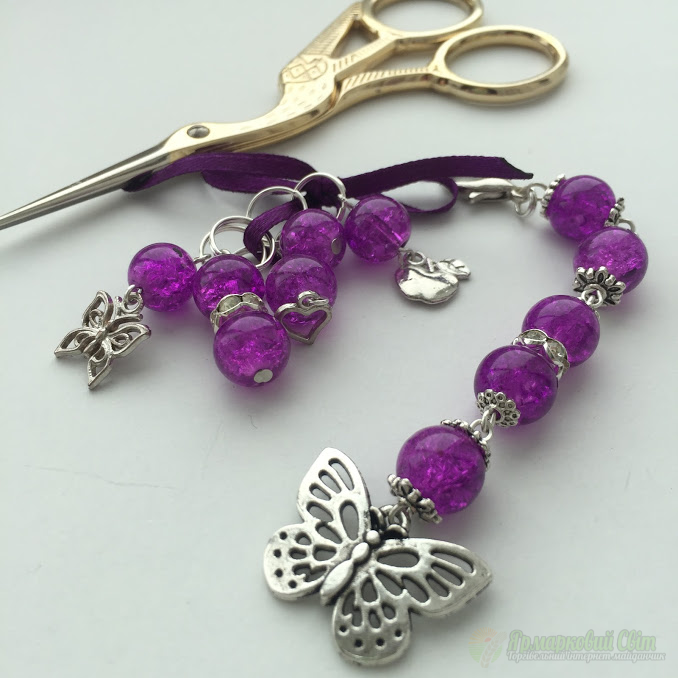 <div style=margin-left:10px><h1>Набор маркеры для вязания и маячок для ножниц</h1><p><a href="/catalog/rukodelie/">Рукоділля</a> » <a href="/catalog/rukodelie/rukodelie--obschee/">Рукоділля, загальне</a></p><i class="fa fa-map-marker"></i> Киевская область, Киев<br /><br /><div class="socdata"><script src="//yastatic.net/es5-shims/0.0.2/es5-shims.min.js"></script>
                                            <script src="//yastatic.net/share2/share.js"></script>
                                            <div class="ya-share2" data-services="facebook,gplus,twitter,lj,viber,whatsapp,skype" data-counter=""></div></div>