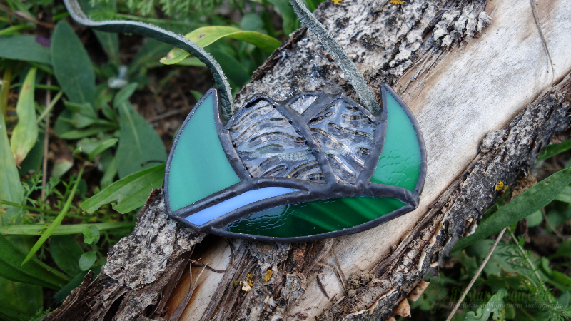 <div style=margin-left:10px><h1>Кулон, подвеска Горы.</h1><p><a href="/catalog/bijuteriya/">Біжутерія</a> » <a href="/catalog/bijuteriya/kulony/">Кулони</a></p><i class="fa fa-map-marker"></i> Закарпатская область, Мукачево<br /><br /><div class="socdata"><script src="//yastatic.net/es5-shims/0.0.2/es5-shims.min.js"></script>
                                            <script src="//yastatic.net/share2/share.js"></script>
                                            <div class="ya-share2" data-services="facebook,gplus,twitter,lj,viber,whatsapp,skype" data-counter=""></div></div>