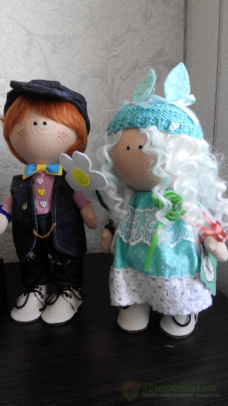 <div style=margin-left:10px><h1>Интерьерные куклы</h1><p><a href="/catalog/igrushki/">Iграшки</a> » <a href="/catalog/igrushki/kukly/">Кукли</a></p><i class="fa fa-map-marker"></i> Херсонская область, Каховка<br /><br /><div class="socdata"><script src="//yastatic.net/es5-shims/0.0.2/es5-shims.min.js"></script>
                                            <script src="//yastatic.net/share2/share.js"></script>
                                            <div class="ya-share2" data-services="facebook,gplus,twitter,lj,viber,whatsapp,skype" data-counter=""></div></div>