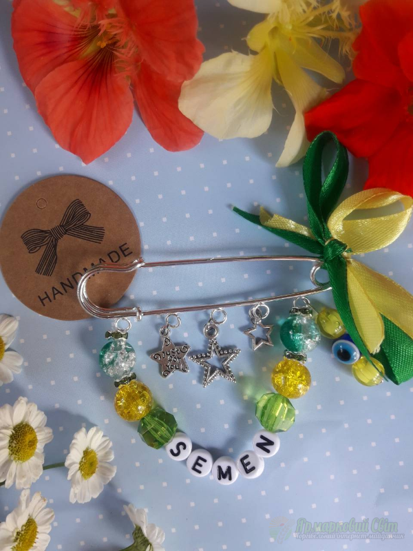 <div style=margin-left:10px><h1>Булавка оберег от сглаза</h1><p><a href="/catalog/ukrasheniya/">Прикраси</a> » <a href="/catalog/ukrasheniya/aksessuary/">Аксесуари</a></p><i class="fa fa-map-marker"></i> Сумская область, Лебедин<br /><br /><div class="socdata"><script src="//yastatic.net/es5-shims/0.0.2/es5-shims.min.js"></script>
                                            <script src="//yastatic.net/share2/share.js"></script>
                                            <div class="ya-share2" data-services="facebook,gplus,twitter,lj,viber,whatsapp,skype" data-counter=""></div></div>