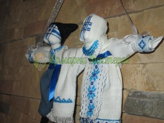 <div style=margin-left:10px><h1>Кукла-Счастье-Неразлучники</h1><p><a href="/catalog/igrushki/">Iграшки</a> » <a href="/catalog/igrushki/kukly/">Кукли</a></p><i class="fa fa-map-marker"></i> Полтавская область, Полтава<br /><br /><div class="socdata"><script src="//yastatic.net/es5-shims/0.0.2/es5-shims.min.js"></script>
                                            <script src="//yastatic.net/share2/share.js"></script>
                                            <div class="ya-share2" data-services="facebook,gplus,twitter,lj,viber,whatsapp,skype" data-counter=""></div></div>