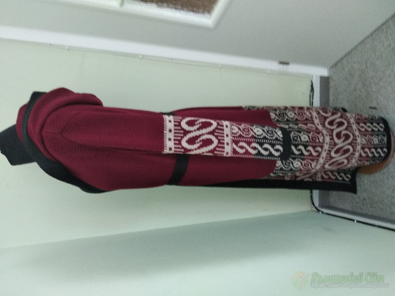 <div style=margin-left:10px><h1>Пальто вязаное</h1><p><a href="/catalog/rukodelie/">Рукоділля</a> » <a href="/catalog/rukodelie/rukodelie--obschee/">Рукоділля, загальне</a></p><i class="fa fa-map-marker"></i> Донецкая область, Мариуполь<br /><br /><div class="socdata"><script src="//yastatic.net/es5-shims/0.0.2/es5-shims.min.js"></script>
                                            <script src="//yastatic.net/share2/share.js"></script>
                                            <div class="ya-share2" data-services="facebook,gplus,twitter,lj,viber,whatsapp,skype" data-counter=""></div></div>