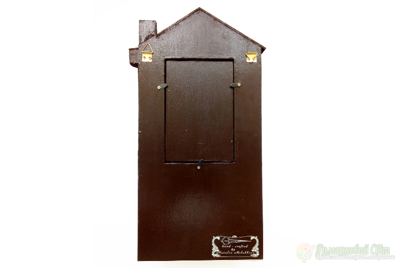 <div style=margin-left:10px><h1>Фоторамка - ключница </h1><p><a href="/catalog/podarki--suveniry/">Подарунки, сувеніри</a> » <a href="/catalog/podarki--suveniry/podarki/">Подарунки</a></p><i class="fa fa-map-marker"></i> Донецкая область, Мариуполь<br /><br /><div class="socdata"><script src="//yastatic.net/es5-shims/0.0.2/es5-shims.min.js"></script>
                                            <script src="//yastatic.net/share2/share.js"></script>
                                            <div class="ya-share2" data-services="facebook,gplus,twitter,lj,viber,whatsapp,skype" data-counter=""></div></div>