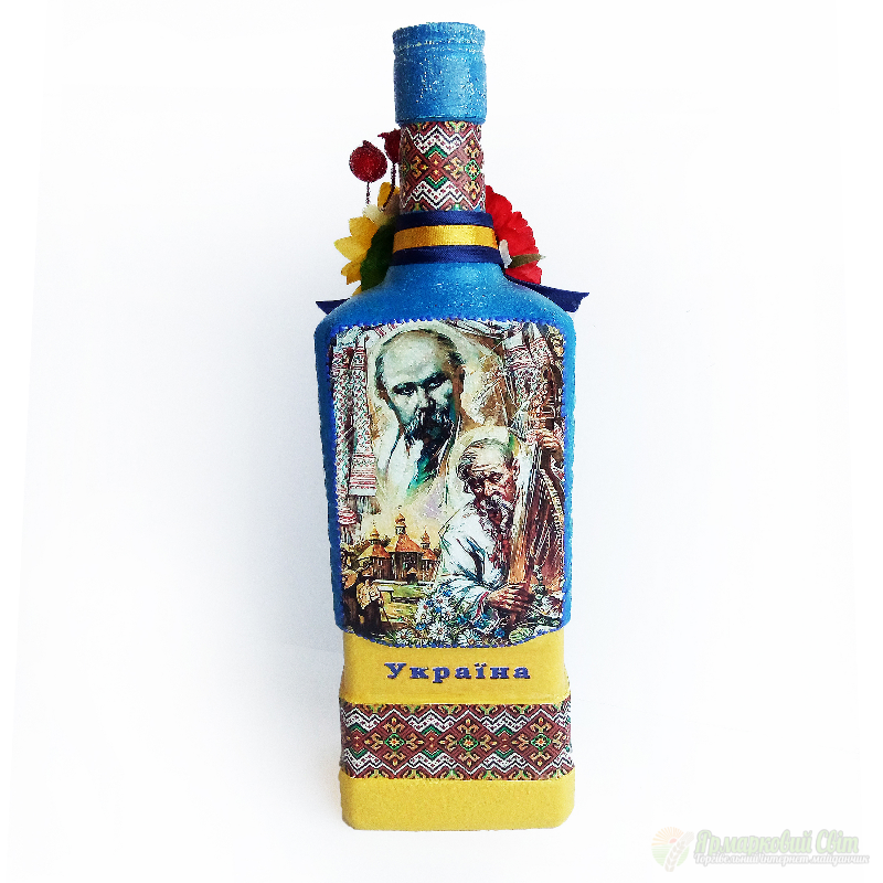 <div style=margin-left:10px><h1>Интерьерная бутылка в украинском стиле Украинский сувенир</h1><p><a href="/catalog/podarki--suveniry/">Подарунки, сувеніри</a> » <a href="/catalog/podarki--suveniry/podarki/">Подарунки</a></p><i class="fa fa-map-marker"></i> Донецкая область, Мариуполь<br /><br /><div class="socdata"><script src="//yastatic.net/es5-shims/0.0.2/es5-shims.min.js"></script>
                                            <script src="//yastatic.net/share2/share.js"></script>
                                            <div class="ya-share2" data-services="facebook,gplus,twitter,lj,viber,whatsapp,skype" data-counter=""></div></div>
